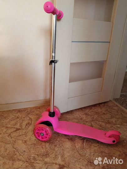 Самокат детский трехколесный