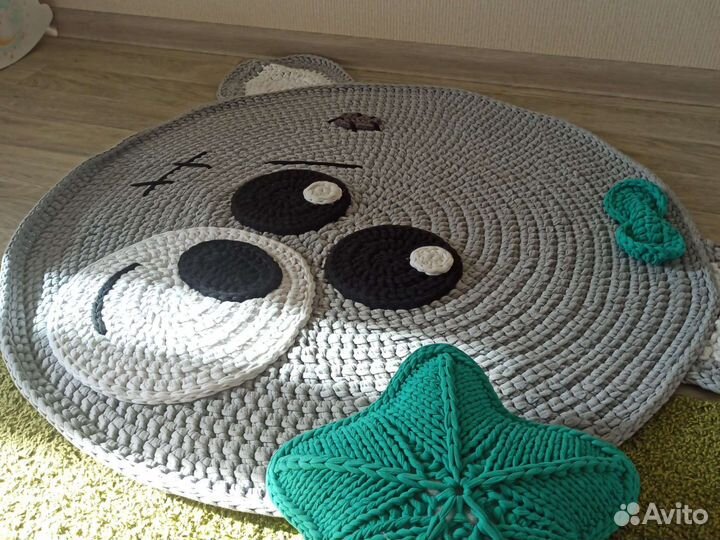 Коврик для детской из пряжи Мишка Тедди