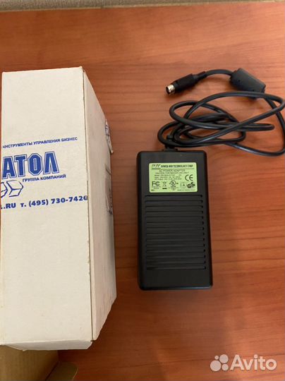 Блок питания, сетевой адаптер