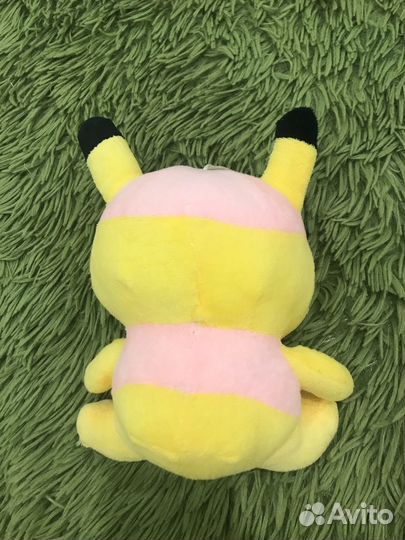 Мягкая игрушка и кукла