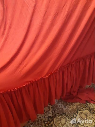 Покрывало на 2 х спальную кровать новое и шторы
