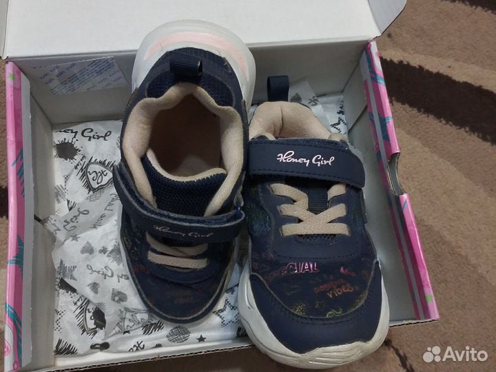 Кросовки для девочки 26 размер