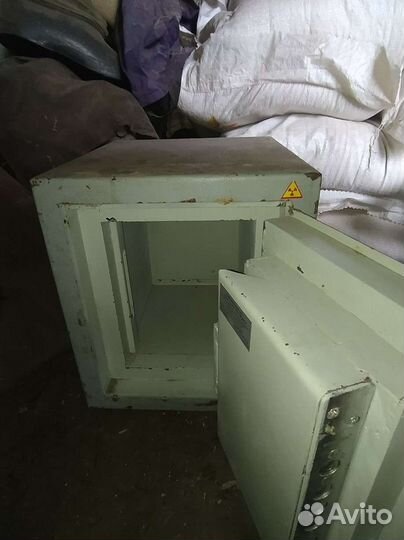 Для документов и денег