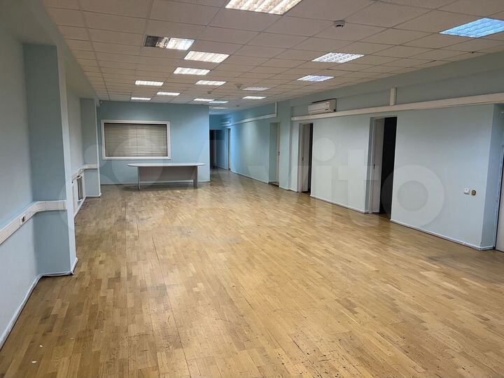 Помещение свободного назначения 300 м²