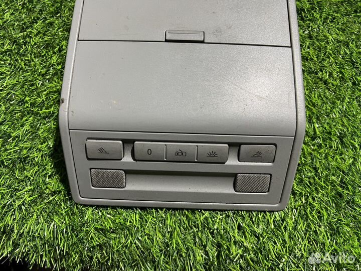 Плафон салона Volkswagen Touareg