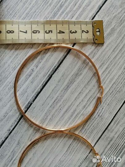 Стильные серьги 3пары