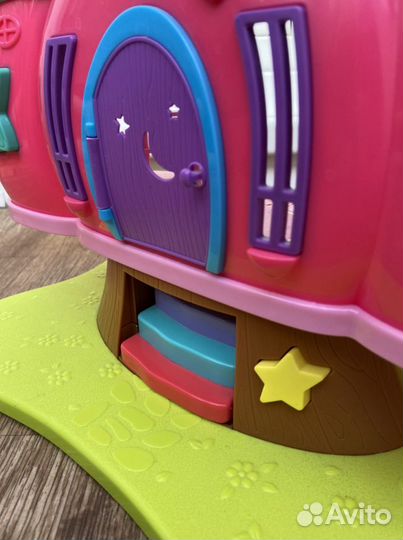 Волшебный домик с куколкой