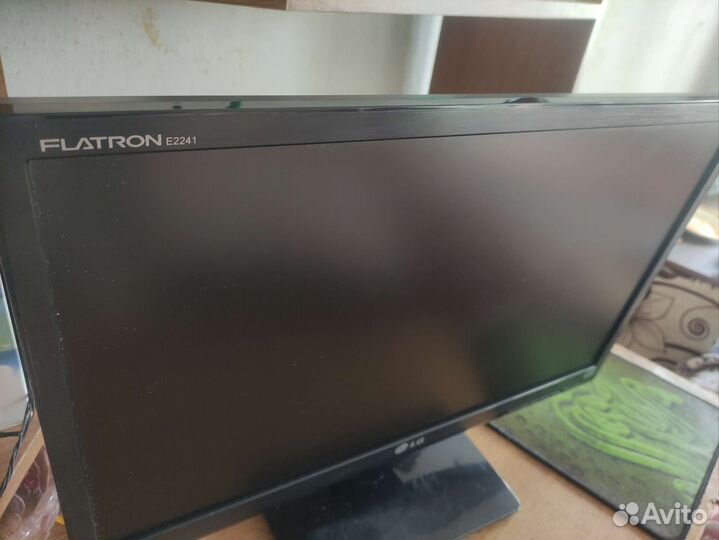 Монитор LG 21,5