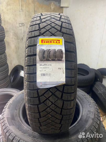 Pirelli Ice Zero FR 185/65 R15 92T