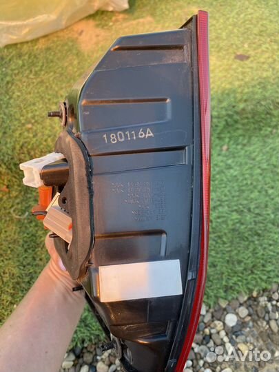 Задний правый внутренний фонарь Kia rio