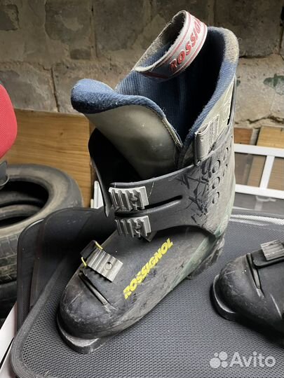 Комплект: горные лыжи и ботинки