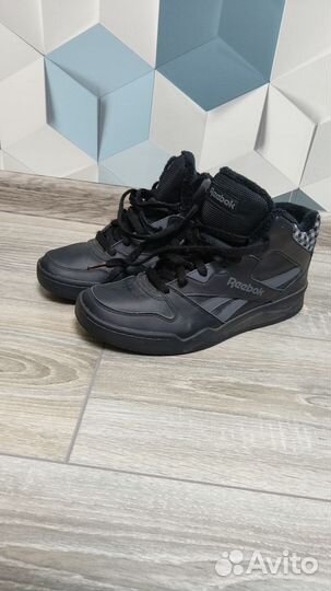 Кроссовки reebok утеплённые