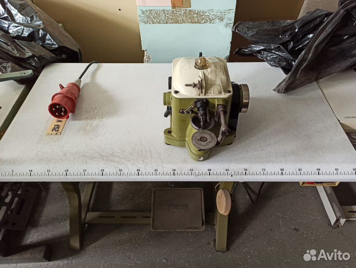 Швейная машина бу