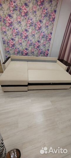 Большой угловой диван раскладной бу