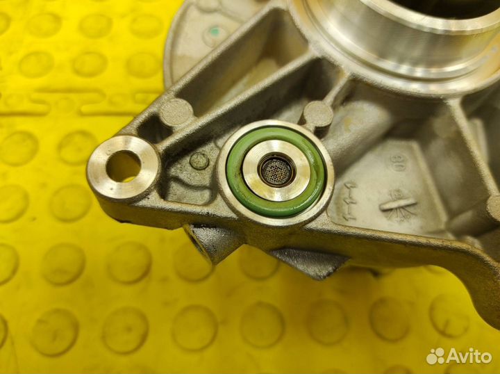 Насос вакуумный Porsche Cayenne 957 9PA M48.01 4.8