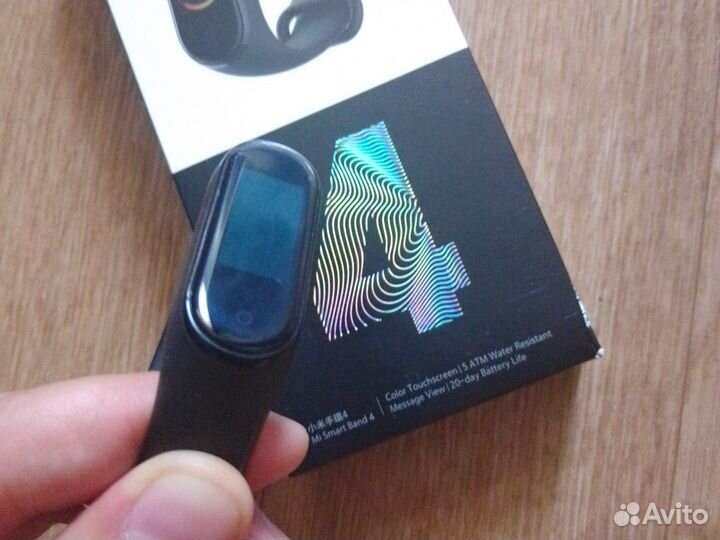 Фитнес браслет Mi band 4