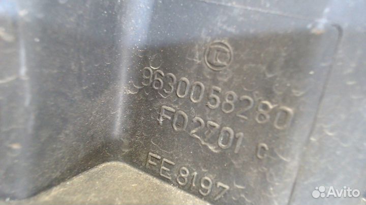 Корпус воздушного фильтра Peugeot 106, 2000