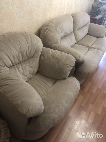 Диван и 2 кресла