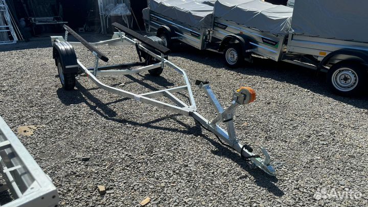 Лодочный прицеп оцинкованный до 4.7