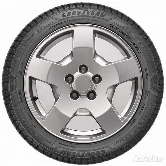 Goodyear UltraGrip Performance+ 215/65 R16 98H
