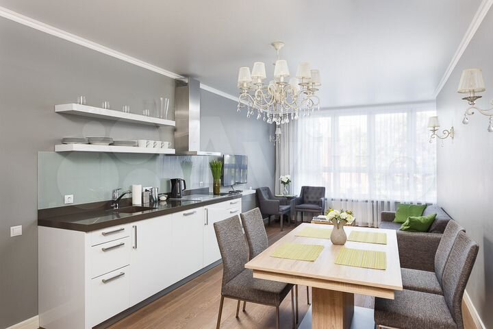 2-к. квартира, 93 м², 3/19 эт.