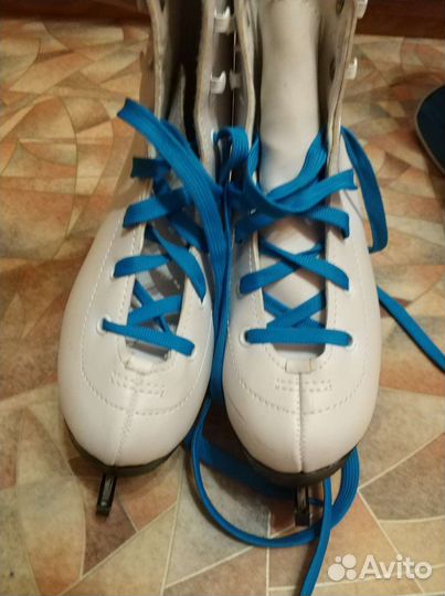 Фигурные коньки р 32