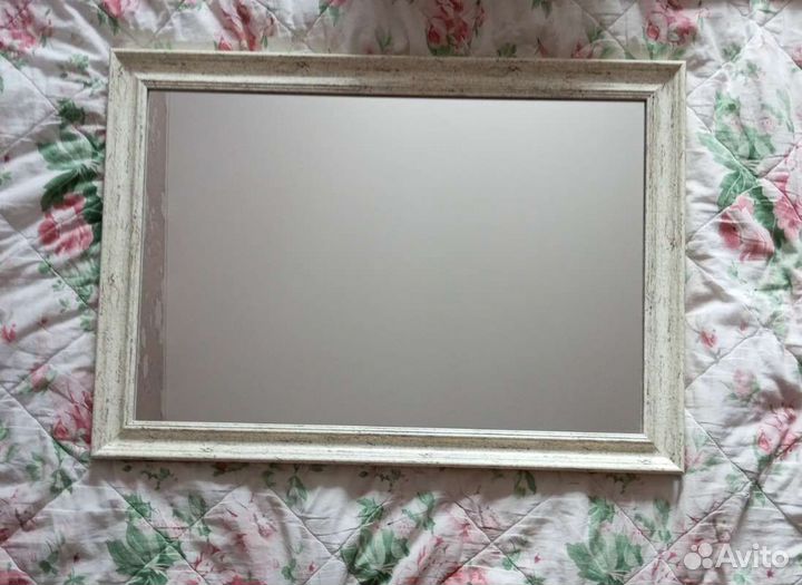 Зеркало настенное