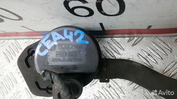 Насос антифриза дополнительный Mercedes-Benz