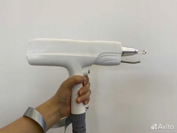 Неодимовый лазер для удаления тату Capella