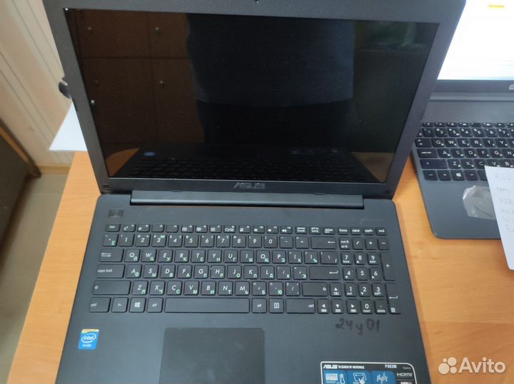 Ноутбук Asus F553M