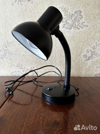 Лампа настольная
