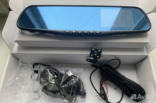 Видеорегистратор зеркало с камерой заднего вида