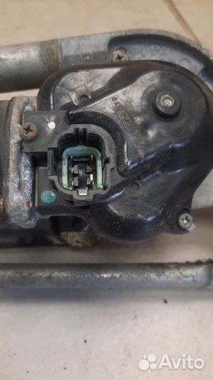 Трапеция стеклоочистителей Nissan Primera