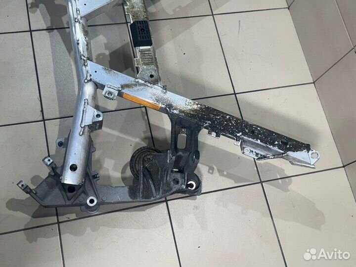 Подрамник передний Bmw 523I E39 M52B25 2000