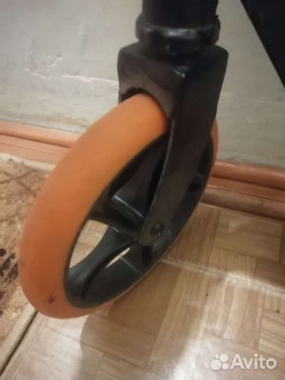 Самокат детский с большими колесами