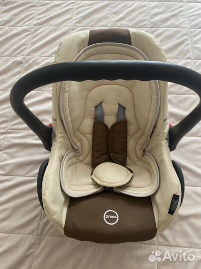 Автолюлька tutis zippy