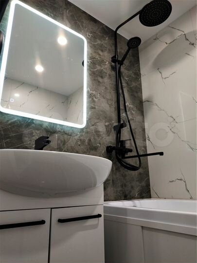 2-к. квартира, 54 м², 1/9 эт.