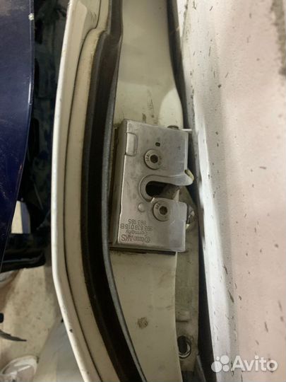 Замки дверей Audi 80 хромированые