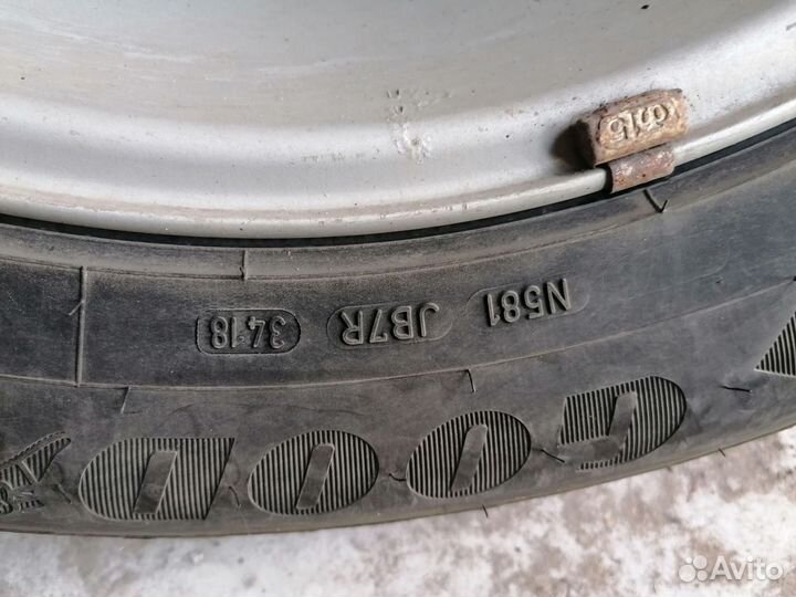 Goodyear UltraGrip Ice Arctic SUV 235/65 R17 108T