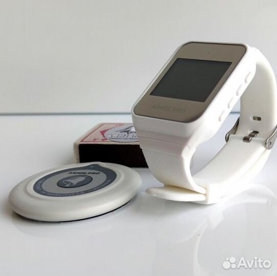 Кнопка вызова официанта в ассортименте с часами