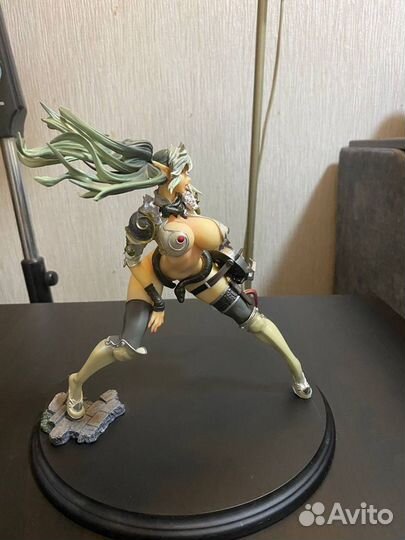 Queens Blade 1/6 Polystone Figure Echidna