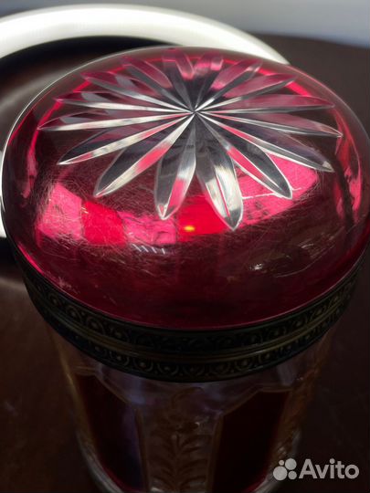 Бисквитница хрустальная