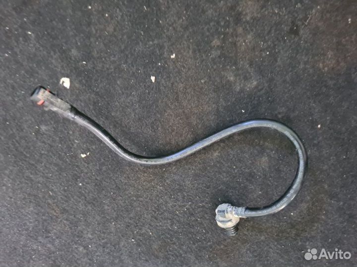 Вакуумная трубка LADA Largus K4M 2016