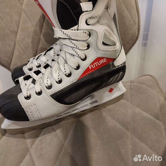 Хоккейные коньки 43 размер