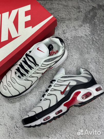 Кроссовки Nike Air Max Tn Plus