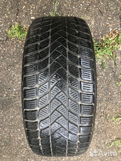 Landsail Winter Lander 215/50 R17