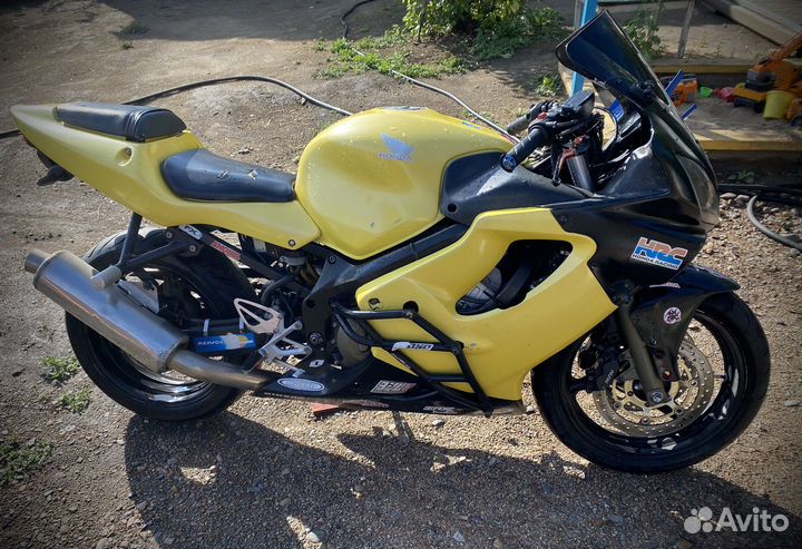 Продам honda cbr 600 f4i