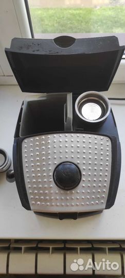 Кофеварка рожковая delonghi EC 155