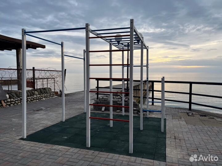 Детская площадка для лета и зимы