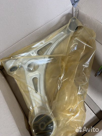 Рычаг hyundai KIA 54501-E6100